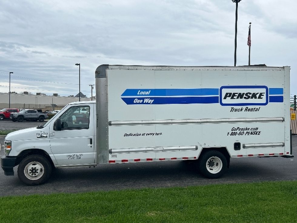 Light Duty Box Truck-Light and Medium Duty Trucks-Ford-2022-E350-La Mirada-CA-86,476\n\t\tmiles-$ 33,750 - Image 4