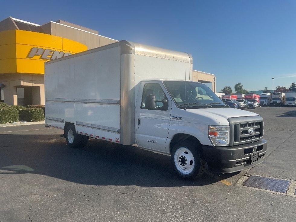 Light Duty Box Truck-Light and Medium Duty Trucks-Ford-2022-E350-La Mirada-CA-89,666\n\t\tmiles-$ 33,500 - Image 1