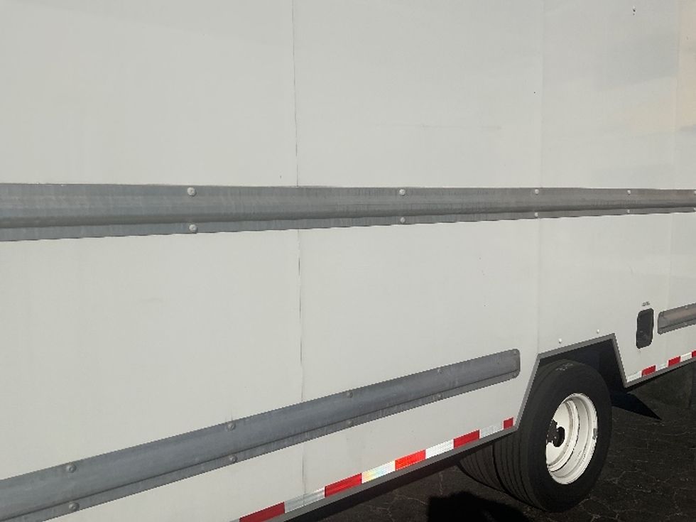 Light Duty Box Truck-Light and Medium Duty Trucks-Ford-2022-E350-La Mirada-CA-89,666\n\t\tmiles-$ 33,500 - Image 28