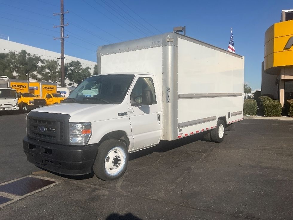 Light Duty Box Truck-Light and Medium Duty Trucks-Ford-2022-E350-La Mirada-CA-89,666\n\t\tmiles-$ 33,500 - Image 3