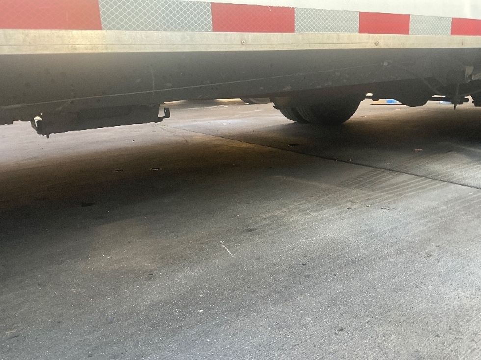 Light Duty Box Truck-Light and Medium Duty Trucks-Ford-2022-E350-La Mirada-CA-89,666\n\t\tmiles-$ 33,500 - Image 5