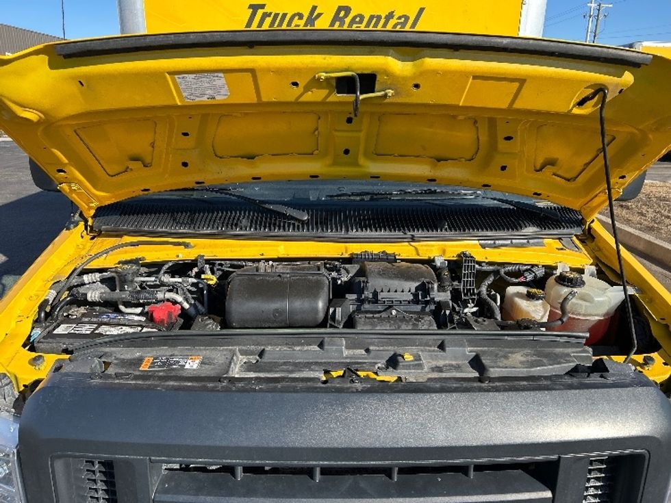 Light Duty Box Truck-Light and Medium Duty Trucks-Ford-2022-E350-La Porte-IN-112,962\n\t\tmiles-$ 24,750 - Image 21