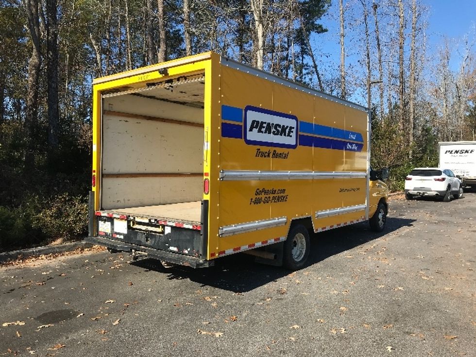 Light Duty Box Truck-Light and Medium Duty Trucks-Ford-2022-E350-Ladson-SC-106,287\n\t\tmiles-$ 28,500 - Image 13