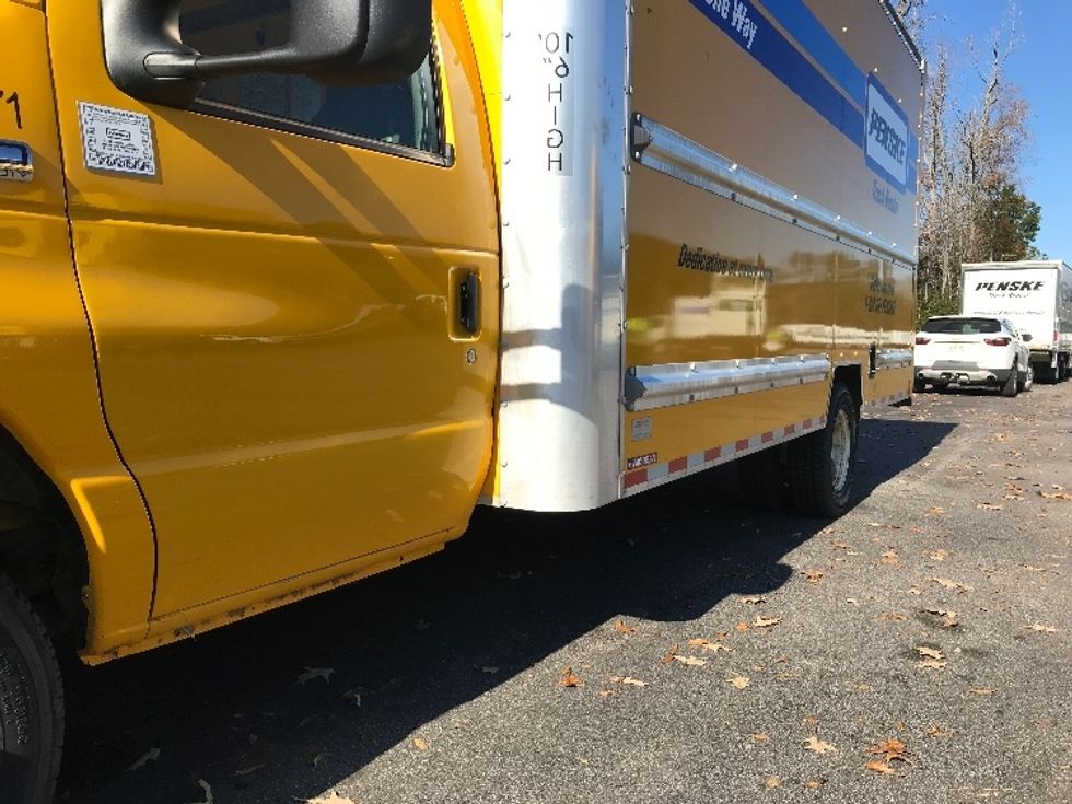 Light Duty Box Truck-Light and Medium Duty Trucks-Ford-2022-E350-Ladson-SC-106,287\n\t\tmiles-$ 28,500 - Image 5