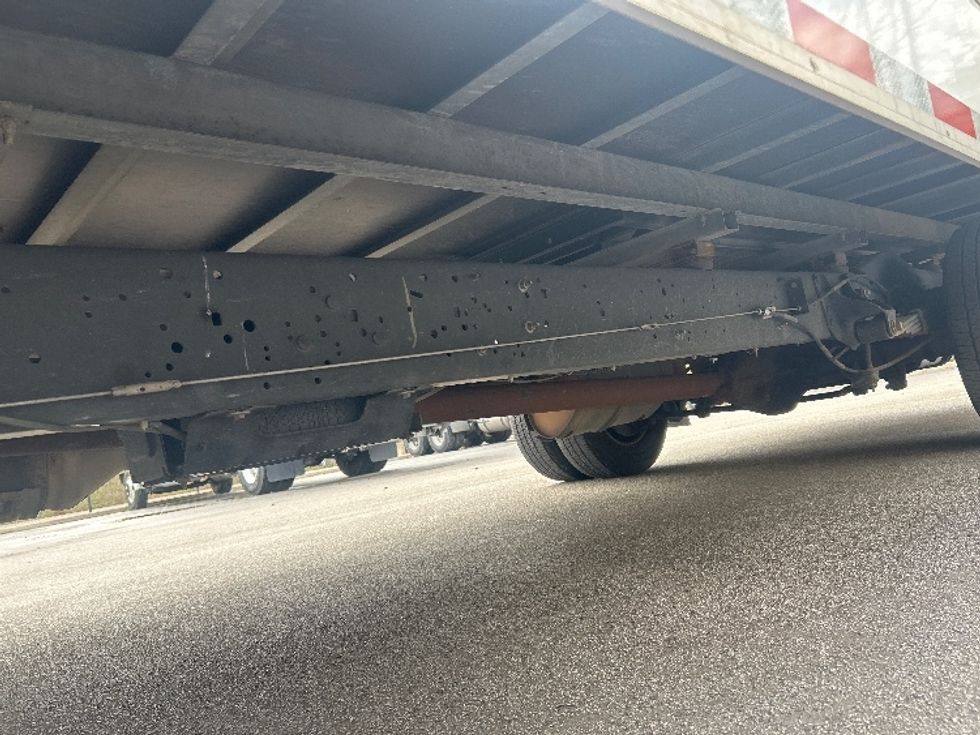 Light Duty Box Truck-Light and Medium Duty Trucks-Ford-2022-E350-Ladson-SC-115,183\n\t\tmiles-$ 30,250 - Image 5