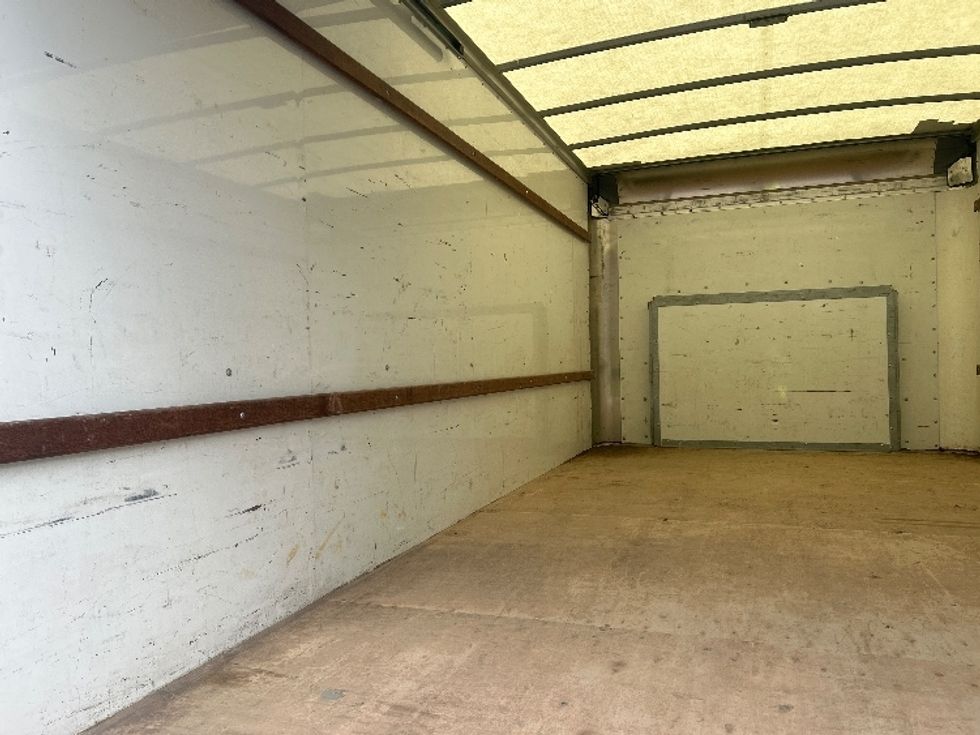 Light Duty Box Truck-Light and Medium Duty Trucks-Ford-2022-E350-Ladson-SC-115,183\n\t\tmiles-$ 30,250 - Image 8