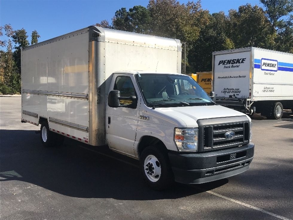Light Duty Box Truck-Light and Medium Duty Trucks-Ford-2022-E350-Ladson-SC-133,702\n\t\tmiles-$ 27,250 - Image 1