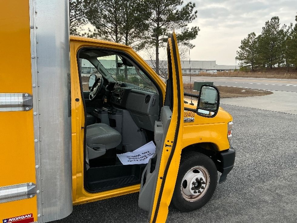 Light Duty Box Truck-Light and Medium Duty Trucks-Ford-2022-E350-Ladson-SC-90,269\n\t\tmiles-$ 32,000 - Image 20