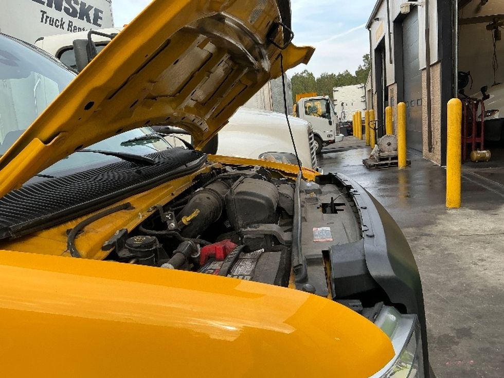 Light Duty Box Truck-Light and Medium Duty Trucks-Ford-2022-E350-Ladson-SC-90,269\n\t\tmiles-$ 32,000 - Image 24