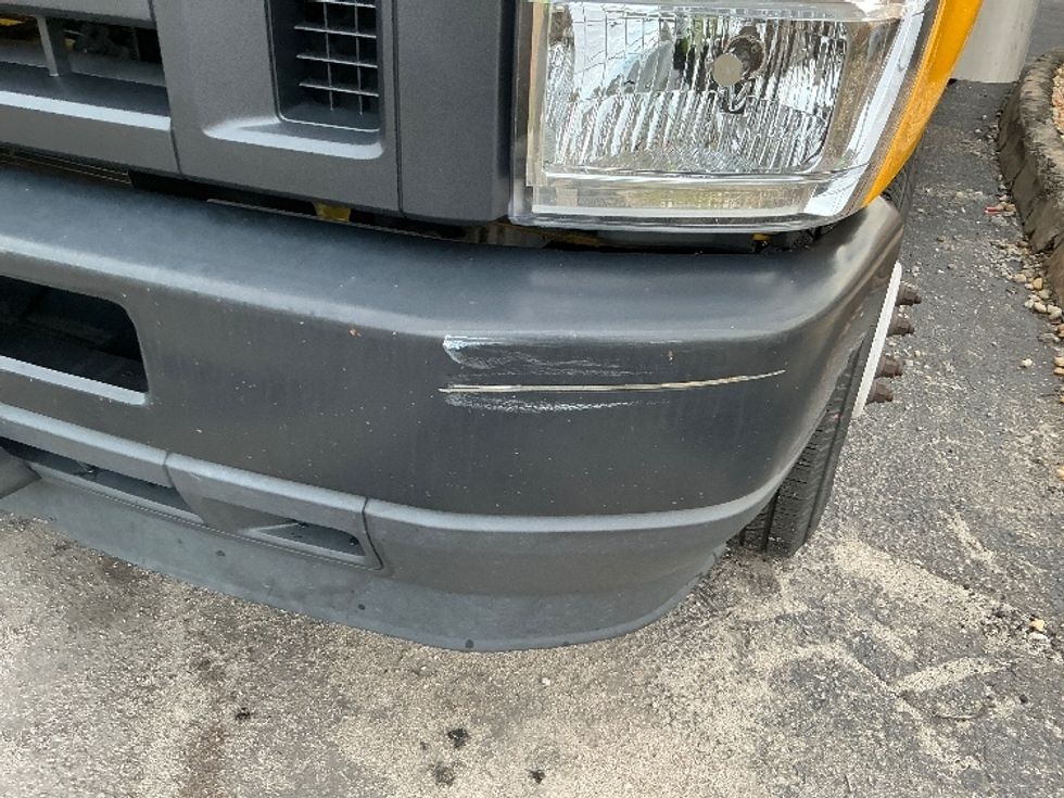 Light Duty Box Truck-Light and Medium Duty Trucks-Ford-2022-E350-Ladson-SC-90,269\n\t\tmiles-$ 32,000 - Image 27