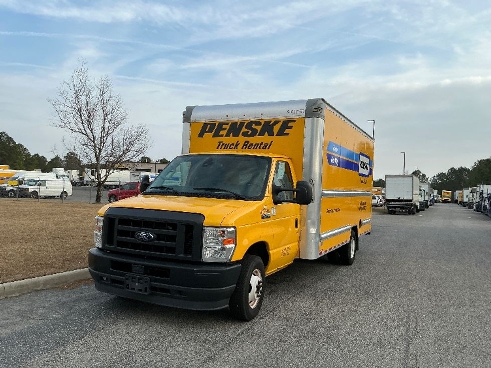 Light Duty Box Truck-Light and Medium Duty Trucks-Ford-2022-E350-Ladson-SC-90,269\n\t\tmiles-$ 32,000 - Image 3