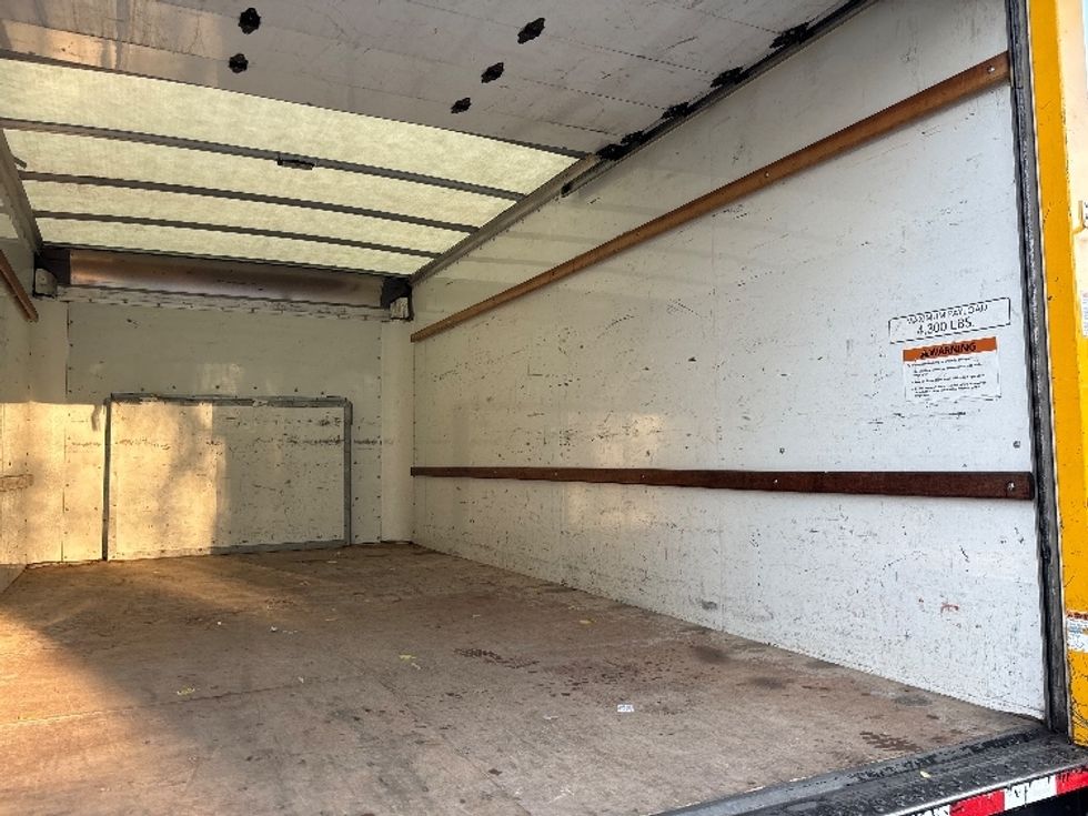 Light Duty Box Truck-Light and Medium Duty Trucks-Ford-2022-E350-Ladson-SC-90,364\n\t\tmiles-$ 30,750 - Image 11