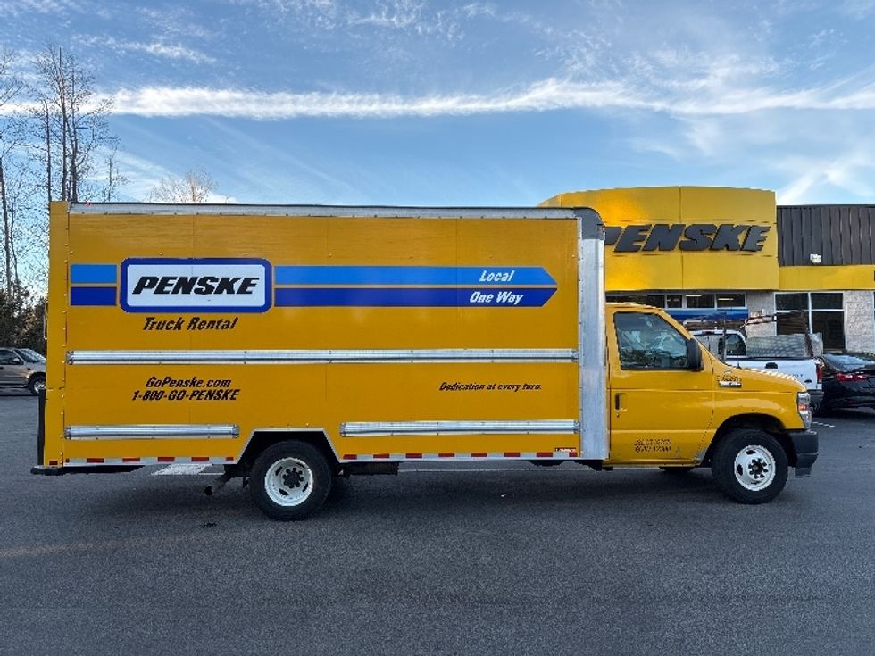 Light Duty Box Truck-Light and Medium Duty Trucks-Ford-2022-E350-Ladson-SC-90,364\n\t\tmiles-$ 30,750 - Image 14