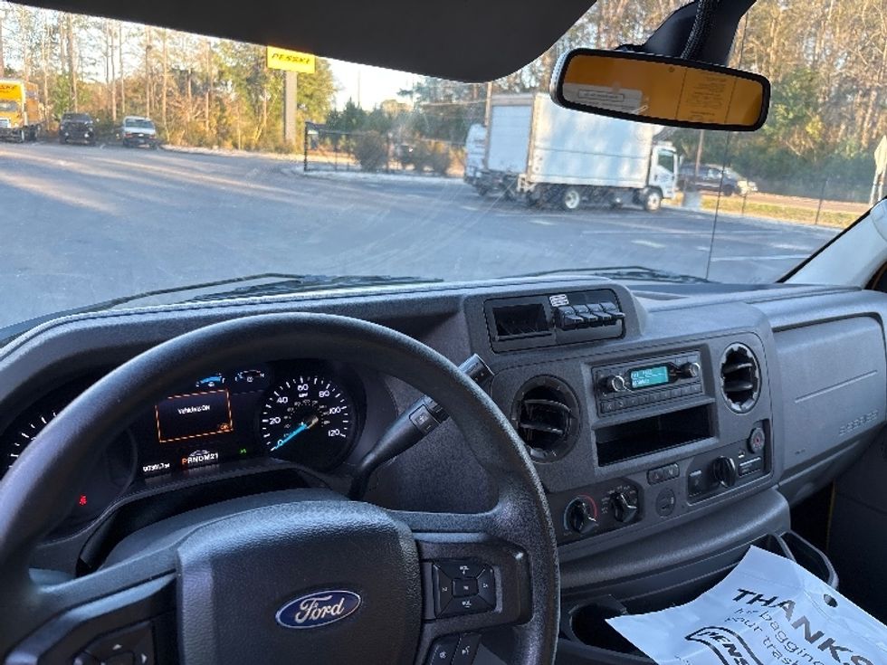 Light Duty Box Truck-Light and Medium Duty Trucks-Ford-2022-E350-Ladson-SC-90,364\n\t\tmiles-$ 30,750 - Image 17