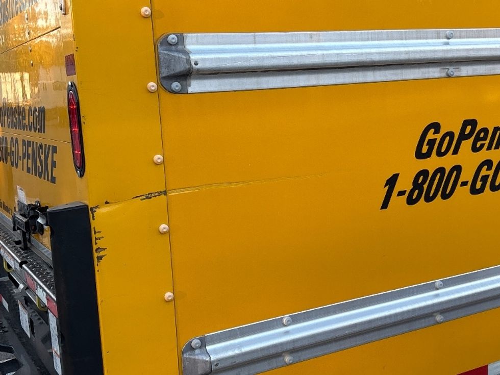 Light Duty Box Truck-Light and Medium Duty Trucks-Ford-2022-E350-Ladson-SC-90,364\n\t\tmiles-$ 30,750 - Image 24