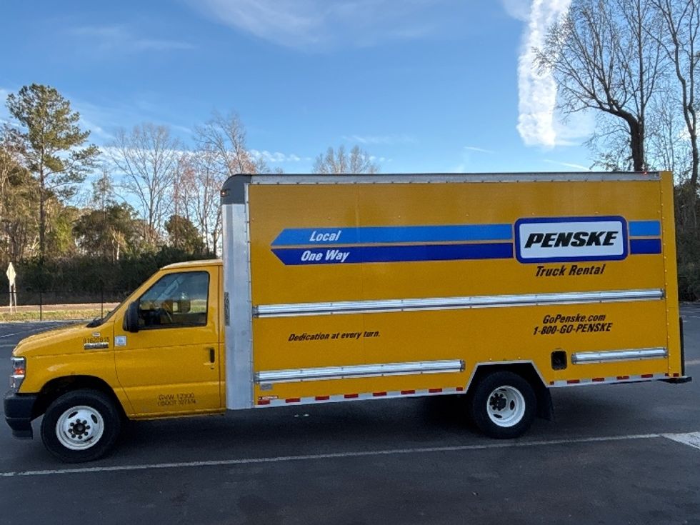 Light Duty Box Truck-Light and Medium Duty Trucks-Ford-2022-E350-Ladson-SC-90,364\n\t\tmiles-$ 30,750 - Image 4