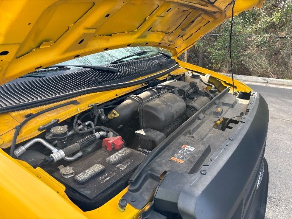 Light Duty Box Truck-Light and Medium Duty Trucks-Ford-2022-E350-Ladson-SC-91,068\n\t\tmiles-$ 30,750 - Image 22