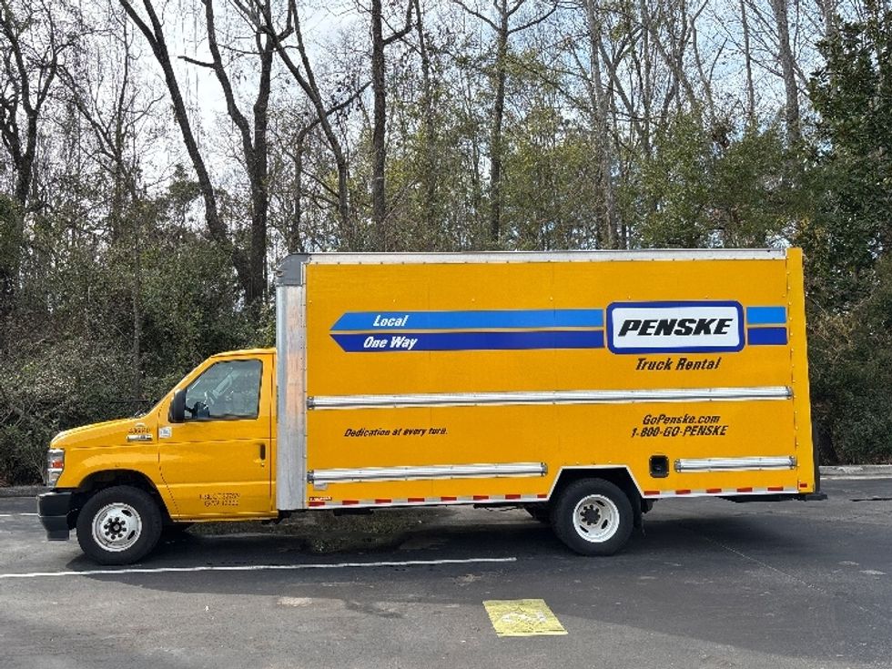 Light Duty Box Truck-Light and Medium Duty Trucks-Ford-2022-E350-Ladson-SC-91,068\n\t\tmiles-$ 30,750 - Image 4