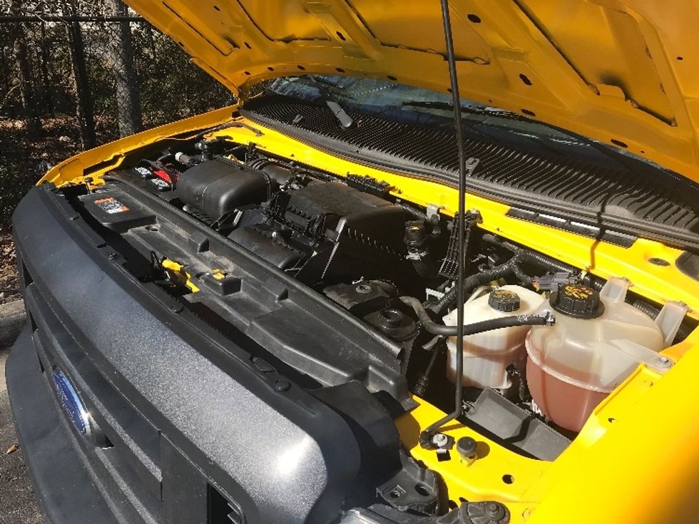 Light Duty Box Truck-Light and Medium Duty Trucks-Ford-2022-E350-Ladson-SC-92,232\n\t\tmiles-$ 30,750 - Image 24