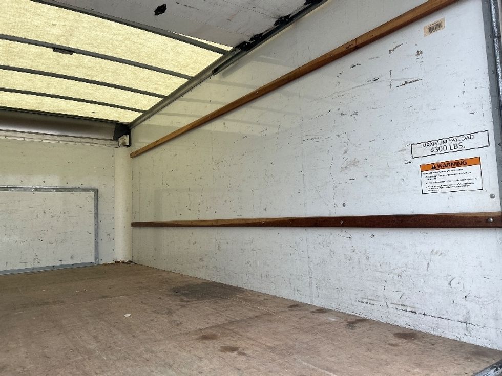 Light Duty Box Truck-Light and Medium Duty Trucks-Ford-2022-E350-Lafayette-LA-100,755\n\t\tmiles-$ 27,750 - Image 10