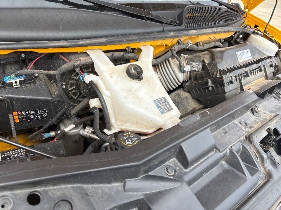 Light Duty Box Truck-Light and Medium Duty Trucks-Ford-2022-E350-Lafayette-LA-100,755\n\t\tmiles-$ 27,750 - Image 20