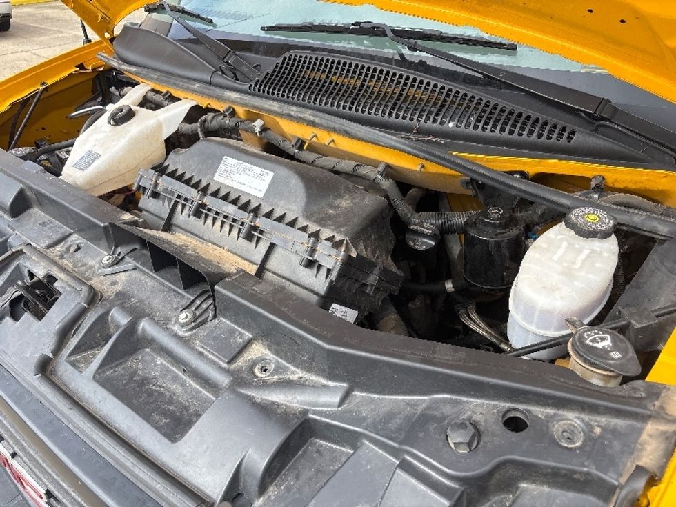 Light Duty Box Truck-Light and Medium Duty Trucks-Ford-2022-E350-Lafayette-LA-100,755\n\t\tmiles-$ 27,750 - Image 21