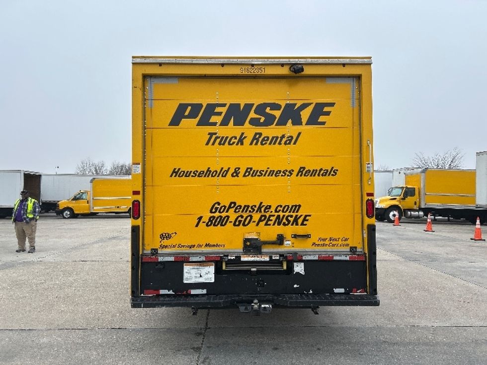 Light Duty Box Truck-Light and Medium Duty Trucks-Ford-2022-E350-Lafayette-LA-100,755\n\t\tmiles-$ 27,750 - Image 6