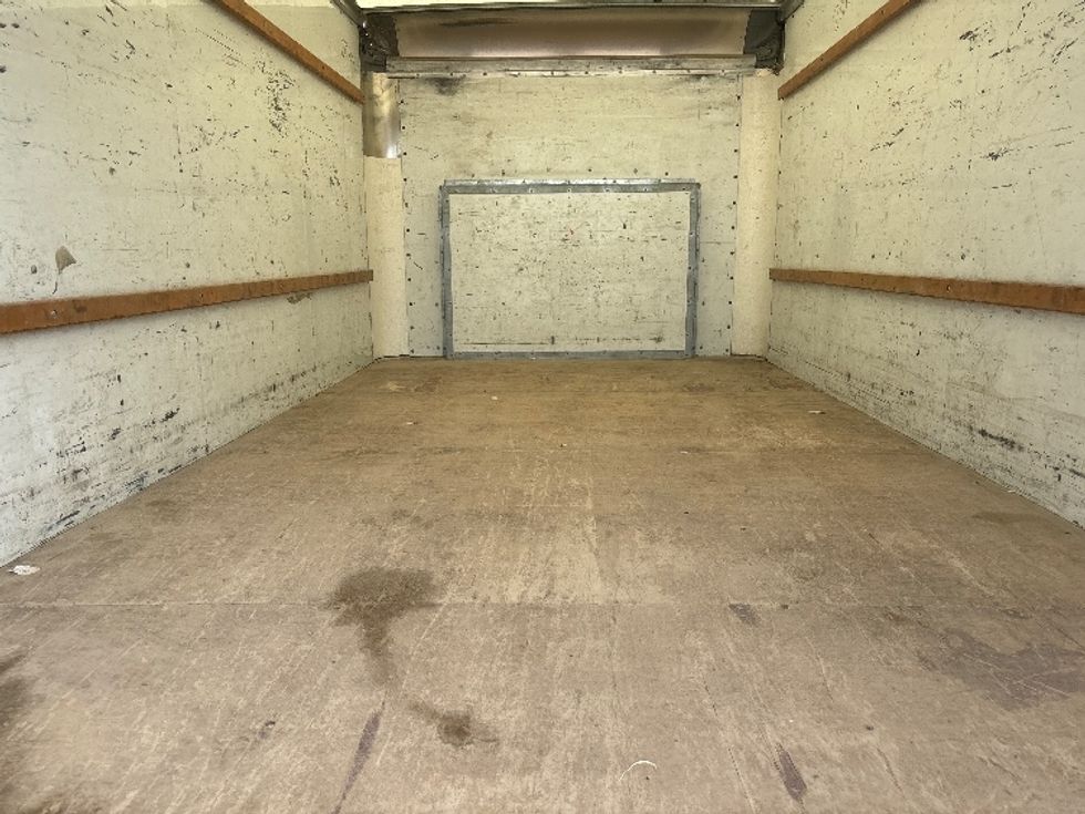 Light Duty Box Truck-Light and Medium Duty Trucks-Ford-2022-E350-Lafayette-LA-104,301\n\t\tmiles-$ 30,000 - Image 10