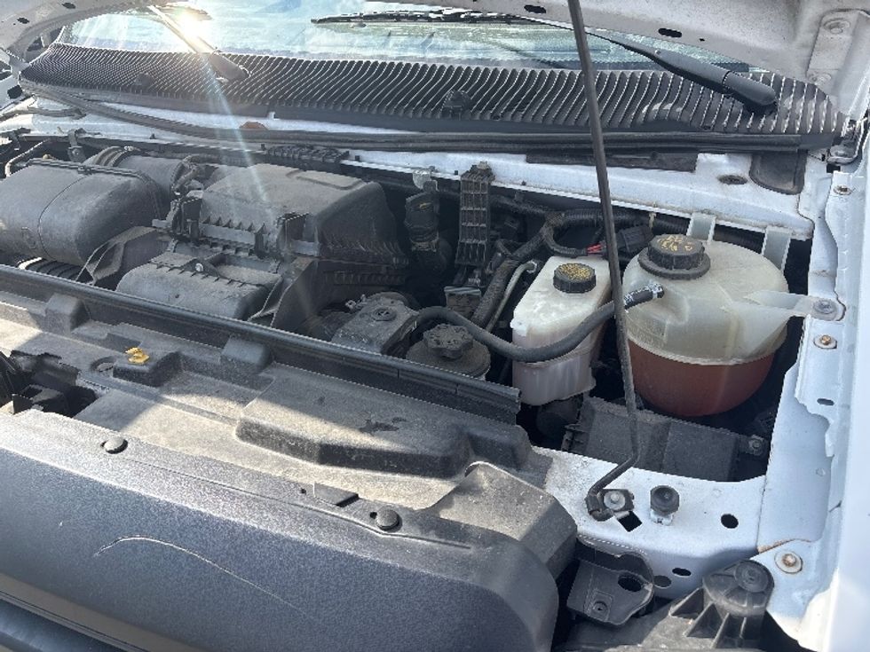 Light Duty Box Truck-Light and Medium Duty Trucks-Ford-2022-E350-Lafayette-LA-104,301\n\t\tmiles-$ 30,000 - Image 24