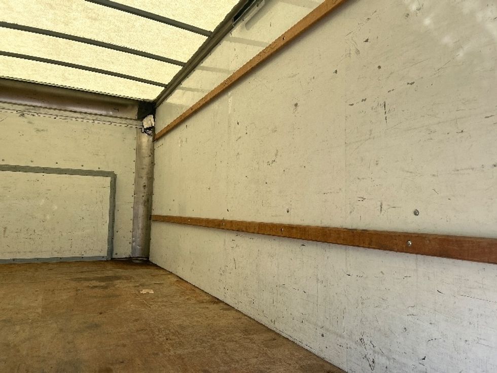 Light Duty Box Truck-Light and Medium Duty Trucks-Ford-2022-E350-Lafayette-LA-96,024\n\t\tmiles-$ 31,250 - Image 9