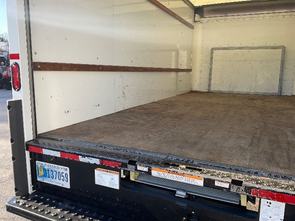 Light Duty Box Truck-Light and Medium Duty Trucks-Ford-2022-E350-Lakeland-FL-56,504\n\t\tmiles-$ 43,500 - Image 11
