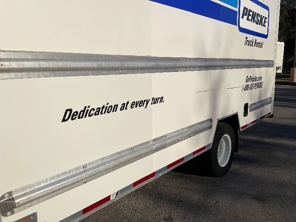 Light Duty Box Truck-Light and Medium Duty Trucks-Ford-2022-E350-Lakeland-FL-56,504\n\t\tmiles-$ 43,500 - Image 25