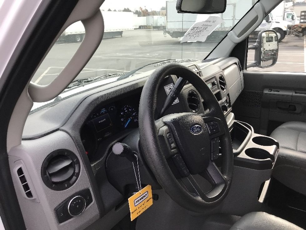 Light Duty Box Truck-Light and Medium Duty Trucks-Ford-2022-E350-Lancaster-PA-92,938\n\t\tmiles-$ 30,750 - Image 18