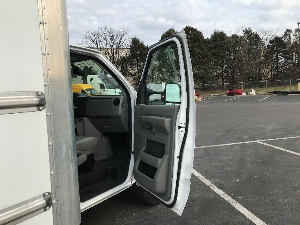 Light Duty Box Truck-Light and Medium Duty Trucks-Ford-2022-E350-Lancaster-PA-92,938\n\t\tmiles-$ 30,750 - Image 20