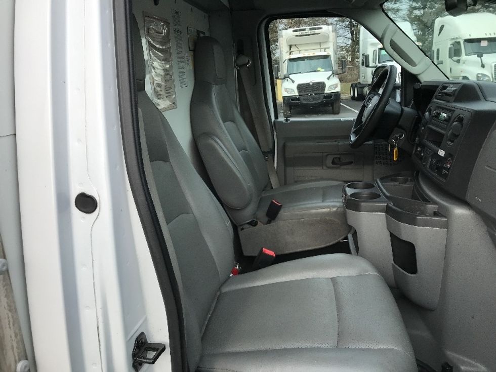 Light Duty Box Truck-Light and Medium Duty Trucks-Ford-2022-E350-Lancaster-PA-92,938\n\t\tmiles-$ 30,750 - Image 22