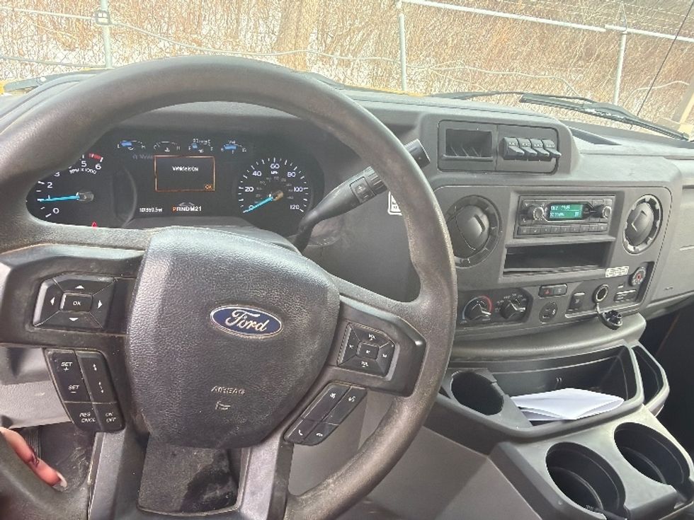 Light Duty Box Truck-Light and Medium Duty Trucks-Ford-2022-E350-Lansing-MI-101,372\n\t\tmiles-$ 27,500 - Image 18
