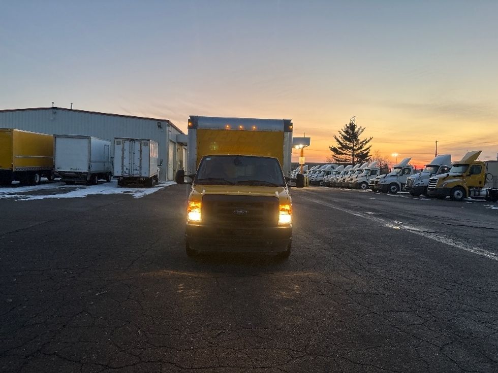 Light Duty Box Truck-Light and Medium Duty Trucks-Ford-2022-E350-Lansing-MI-101,372\n\t\tmiles-$ 27,500 - Image 2
