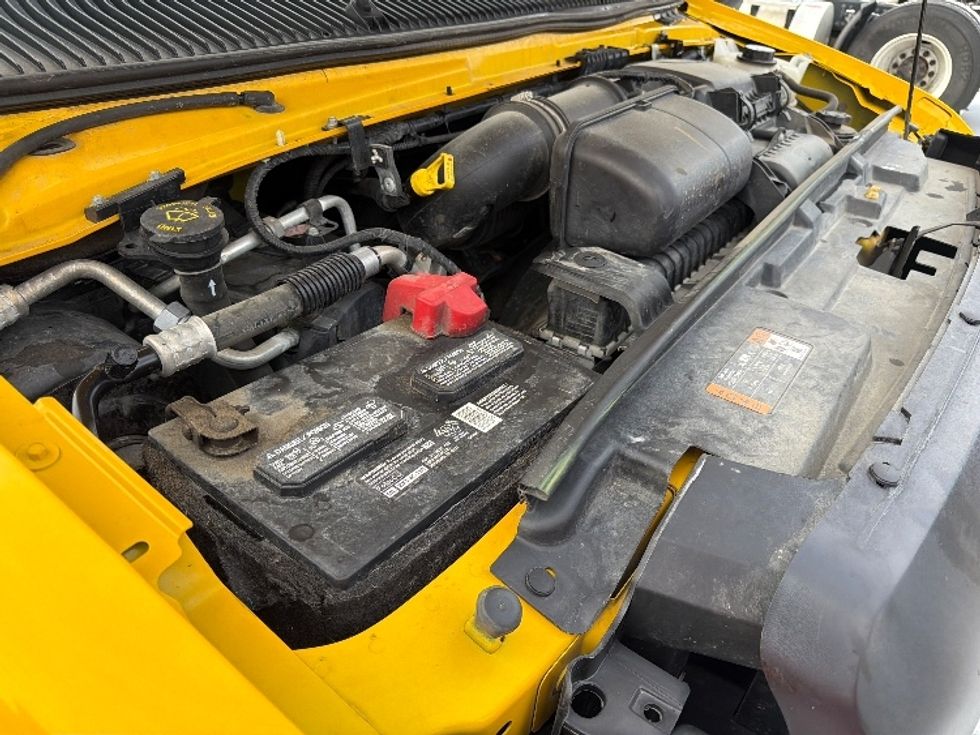 Light Duty Box Truck-Light and Medium Duty Trucks-Ford-2022-E350-Lansing-MI-101,372\n\t\tmiles-$ 27,500 - Image 23