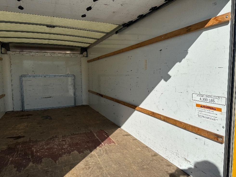 Light Duty Box Truck-Light and Medium Duty Trucks-Ford-2022-E350-Lansing-MI-74,642\n\t\tmiles-$ 34,500 - Image 12