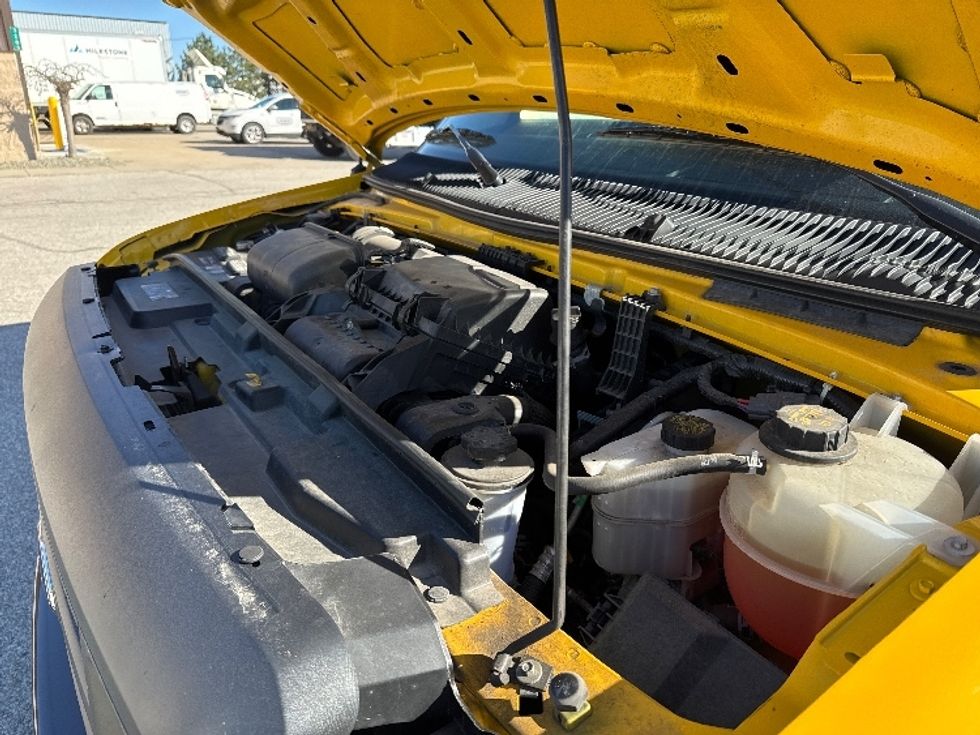 Light Duty Box Truck-Light and Medium Duty Trucks-Ford-2022-E350-Lansing-MI-74,642\n\t\tmiles-$ 34,500 - Image 24