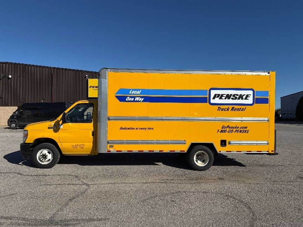 Light Duty Box Truck-Light and Medium Duty Trucks-Ford-2022-E350-Lansing-MI-74,642\n\t\tmiles-$ 34,500 - Image 4