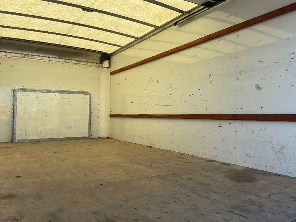 Light Duty Box Truck-Light and Medium Duty Trucks-Ford-2022-E350-Las Vegas-NV-103,200\n\t\tmiles-$ 31,000 - Image 10