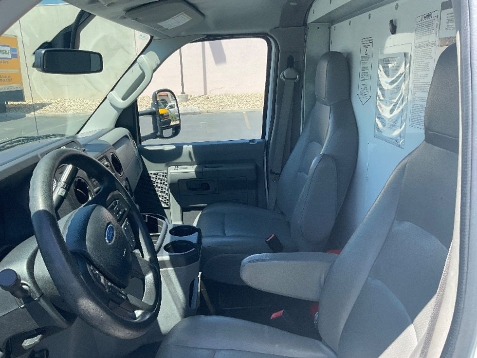 Light Duty Box Truck-Light and Medium Duty Trucks-Ford-2022-E350-Las Vegas-NV-103,200\n\t\tmiles-$ 31,000 - Image 16