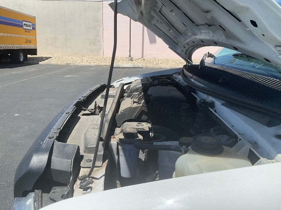 Light Duty Box Truck-Light and Medium Duty Trucks-Ford-2022-E350-Las Vegas-NV-103,200\n\t\tmiles-$ 31,000 - Image 21