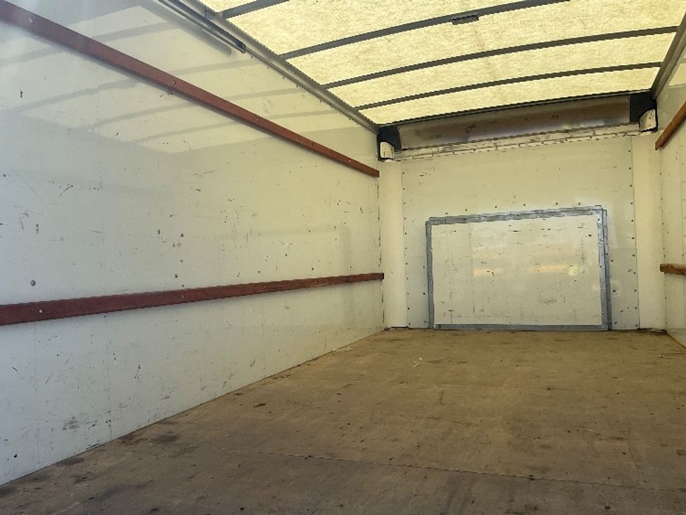 Light Duty Box Truck-Light and Medium Duty Trucks-Ford-2022-E350-Las Vegas-NV-103,200\n\t\tmiles-$ 31,000 - Image 9