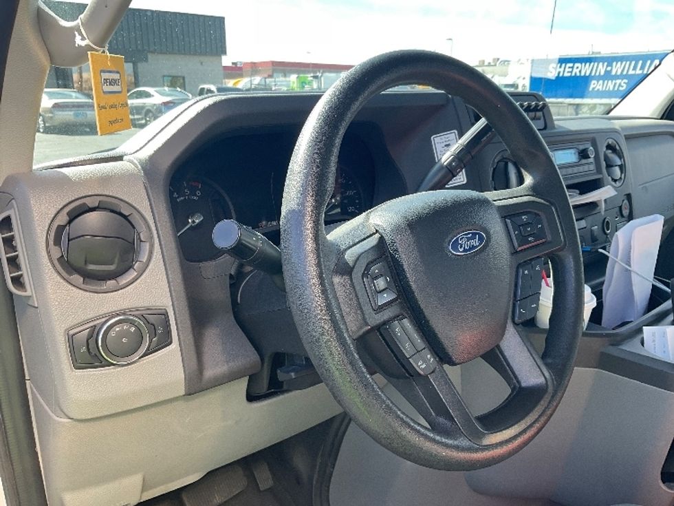 Light Duty Box Truck-Light and Medium Duty Trucks-Ford-2022-E350-Las Vegas-NV-112,137\n\t\tmiles-$ 30,500 - Image 12