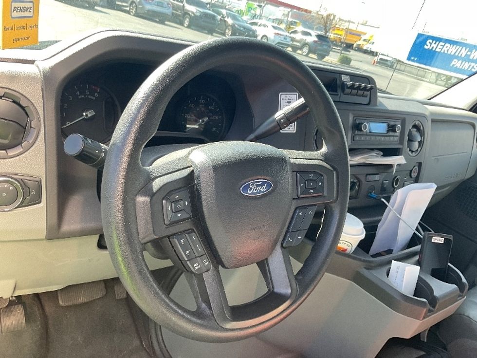Light Duty Box Truck-Light and Medium Duty Trucks-Ford-2022-E350-Las Vegas-NV-112,137\n\t\tmiles-$ 30,500 - Image 13