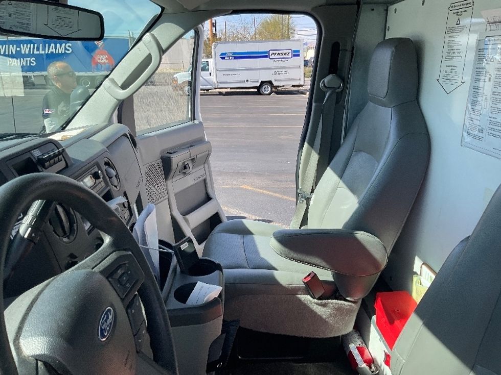 Light Duty Box Truck-Light and Medium Duty Trucks-Ford-2022-E350-Las Vegas-NV-112,137\n\t\tmiles-$ 30,500 - Image 14