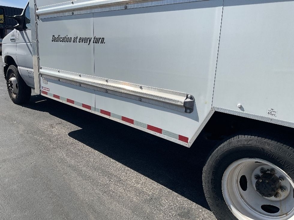 Light Duty Box Truck-Light and Medium Duty Trucks-Ford-2022-E350-Las Vegas-NV-112,137\n\t\tmiles-$ 30,500 - Image 5
