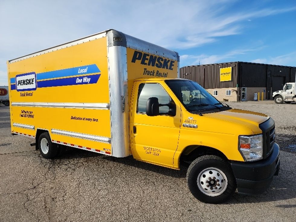 Light Duty Box Truck-Light and Medium Duty Trucks-Ford-2022-E350-Las Vegas-NV-64,106\n\t\tmiles-$ 40,000 - Image 1